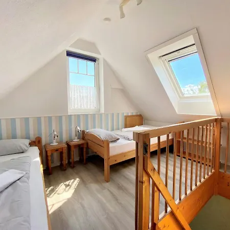 Endearing In Insel Poel With Sauna Timmendorfer Strand